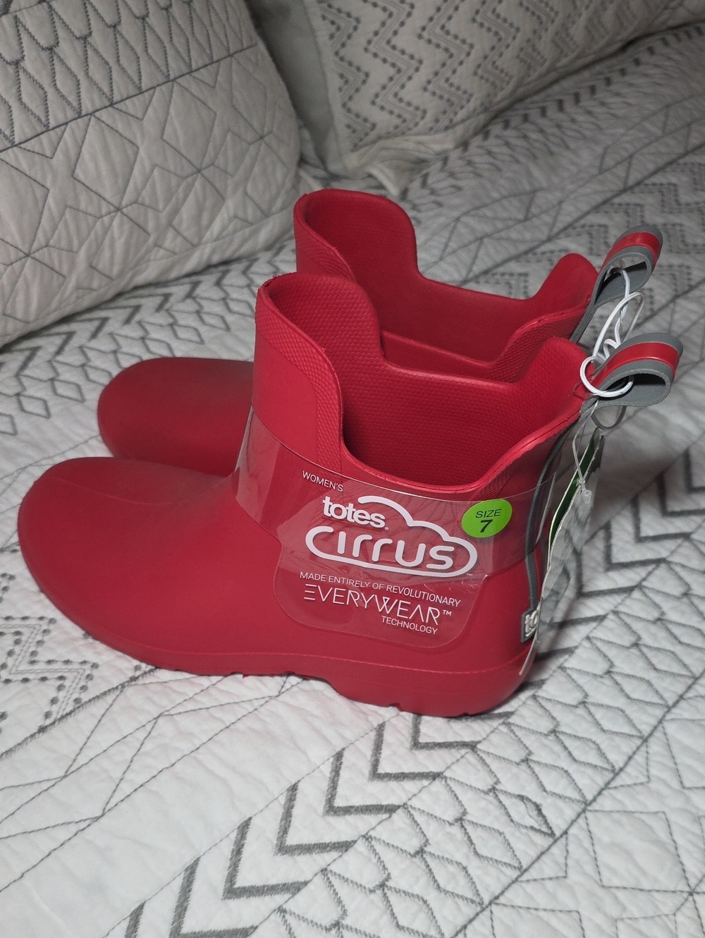 totes Cirrus Women's Red Waterproof Ankle Rain Boots